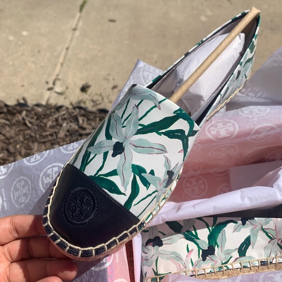 HP🥰 Price firm‼️ New Tory Burch - Picture 2 of 4